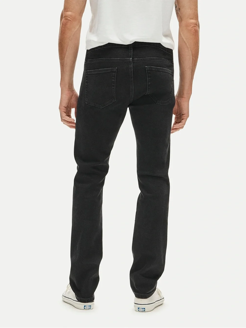 Slim-fit stretch jean in black wash